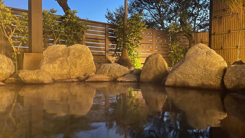Open air bath