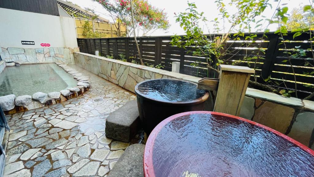 Open air bath