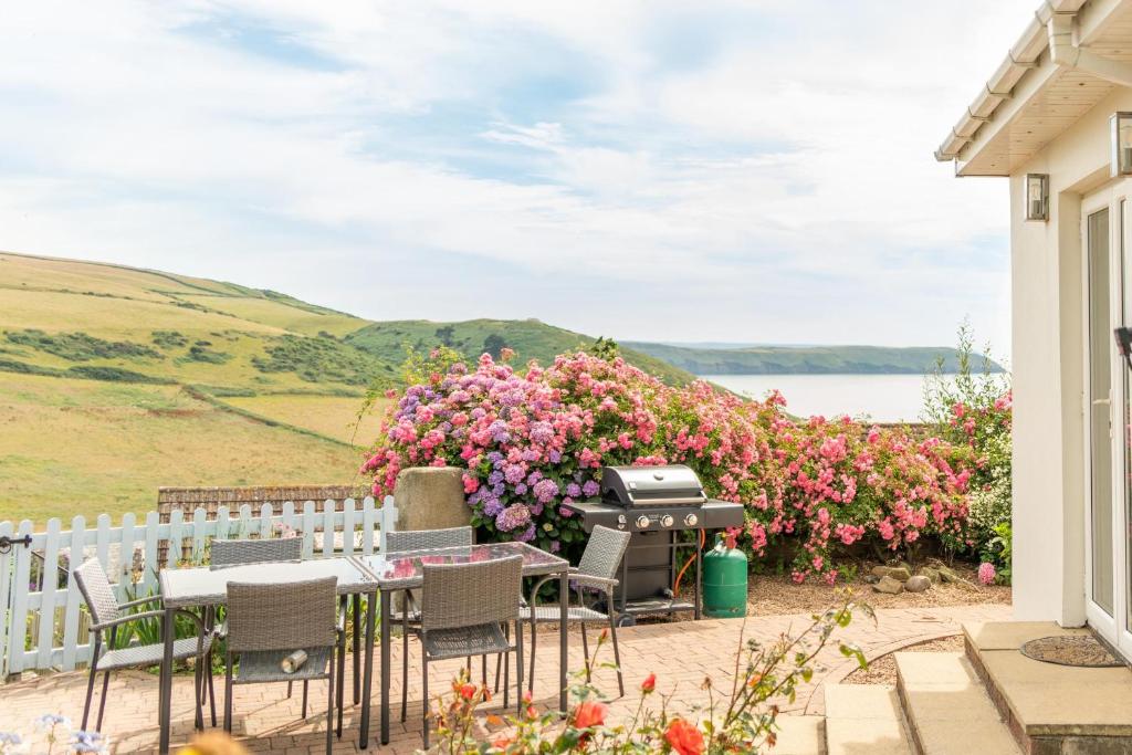 Lower Upover - Woolacombe-4 Bed-Sleeps 7-TJSLUO, Woolacombe