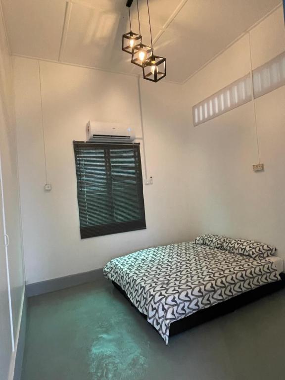 Bungalow House "Feel at Home" Near A Famosa &amp; Jonker Street for 4 to 6 people stay — Hotel in Malacca