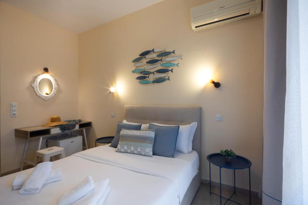 Aurora Beach Hotel photo