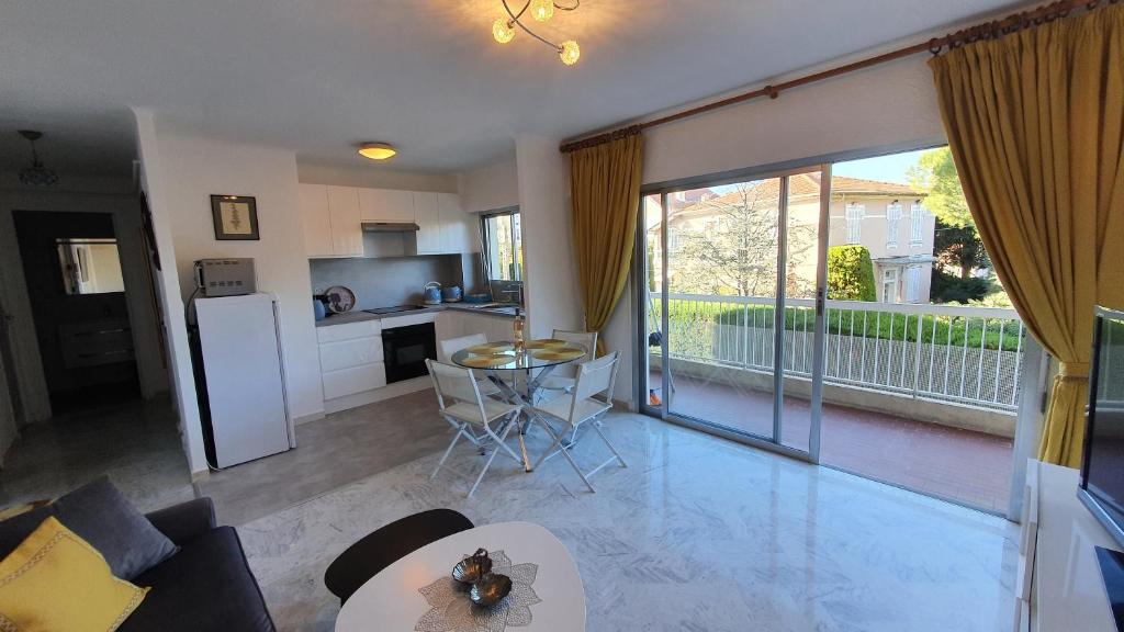 Centre Cannes gd 2p terrasse parking 10mn palais plage - 2