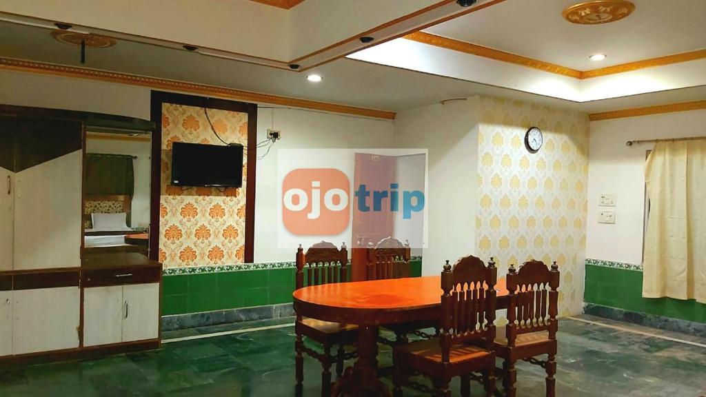 hotel well inn puri photo