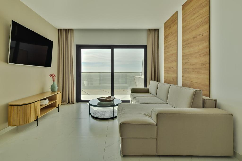 Sunset Cliffs Luxury Apart with Sea View - 4