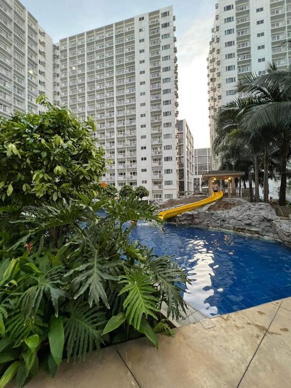 Yam Staycation Shore Residences — Hotel in Manila