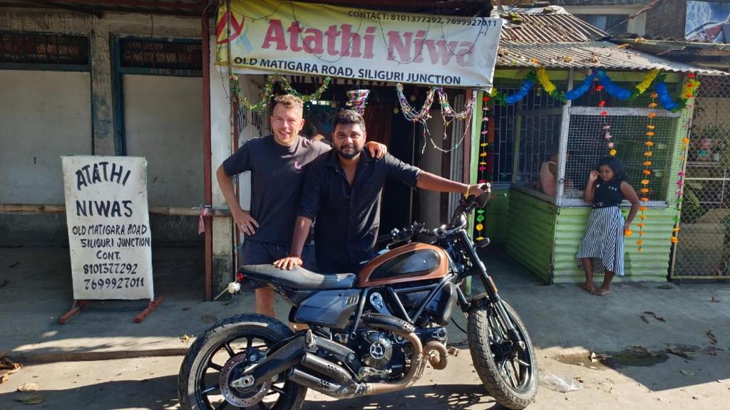 Atathi Niwas Guest House for Backpackers and Travellers photo