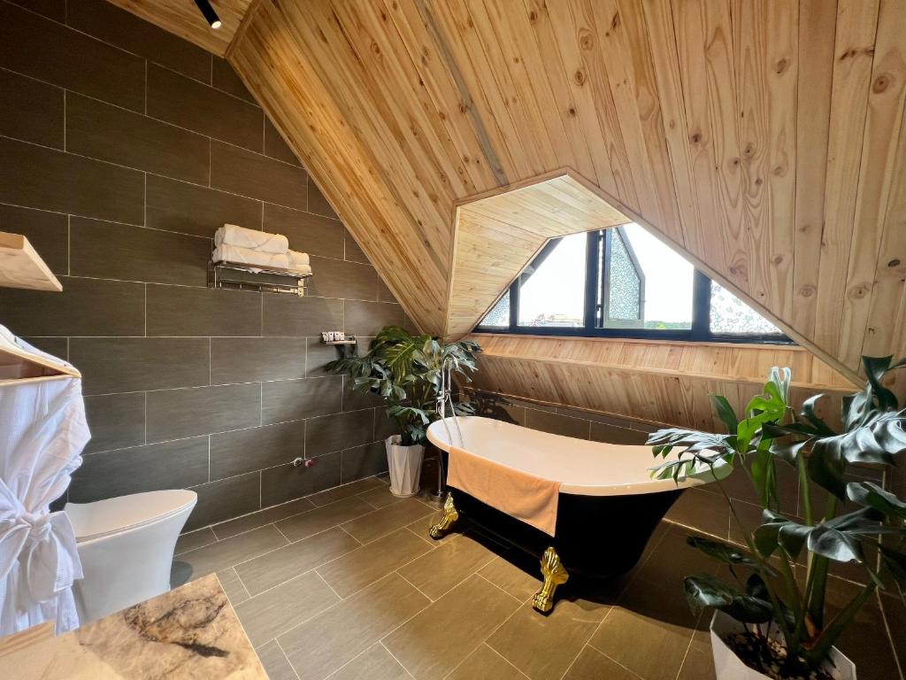 ライラック ホテル ダラット (Lilac Hotel Da Lat) バスルーム（客室）