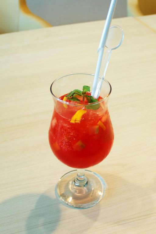 อาหารและเครื่องดื่ม