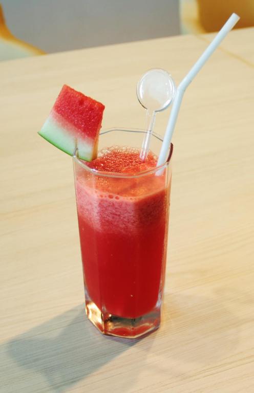 อาหารและเครื่องดื่ม