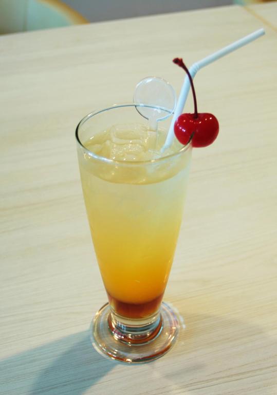 อาหารและเครื่องดื่ม