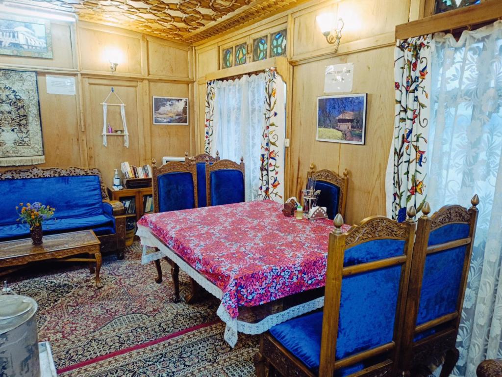 Houseboat New Jeddah photo