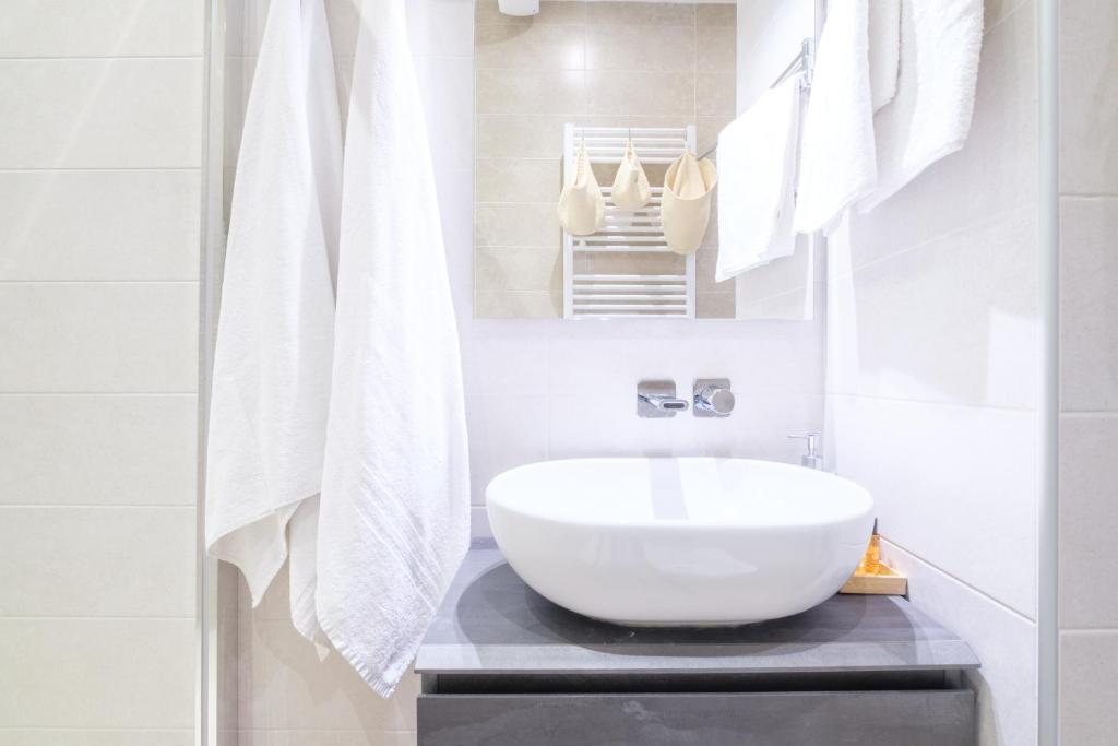 Residence Cairoli 9 by Studio Vita photo