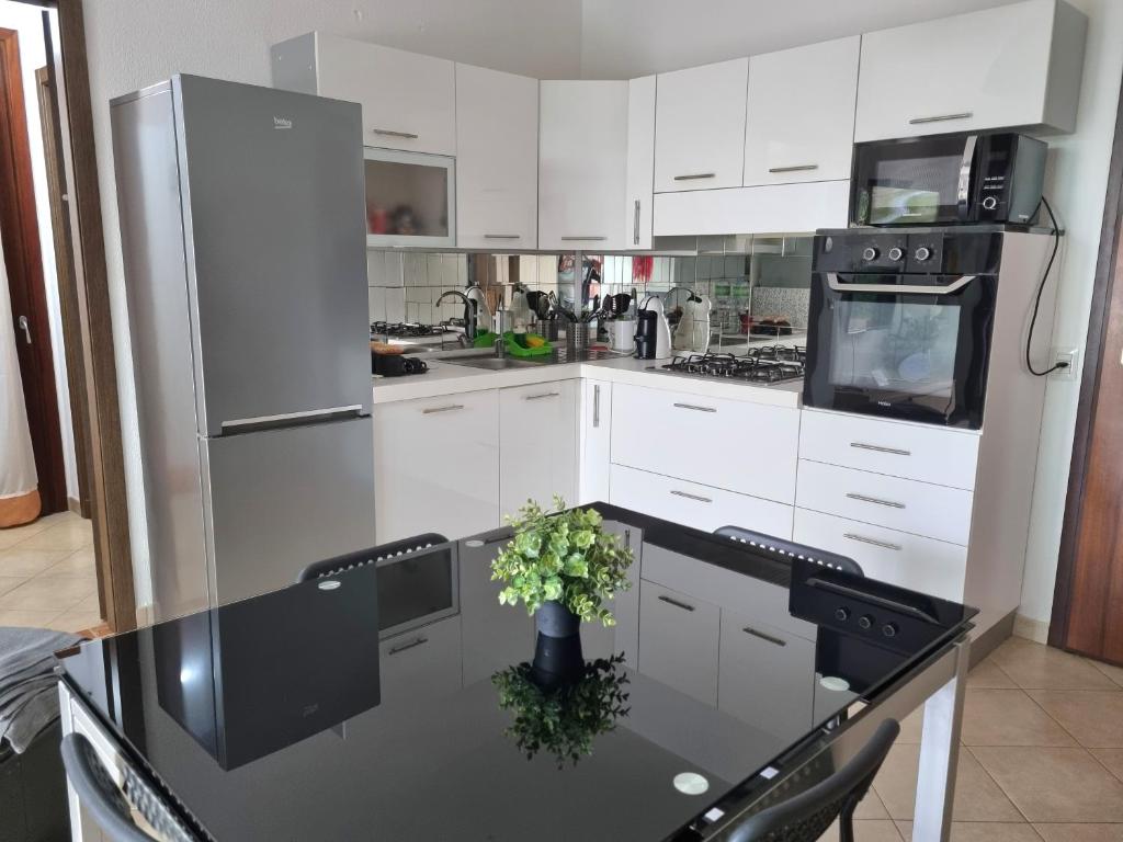 ValeValeHome - fully equipped kitchen, reserved parking, big garden img2