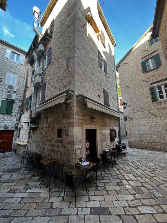 Athos Guesthouse - 4