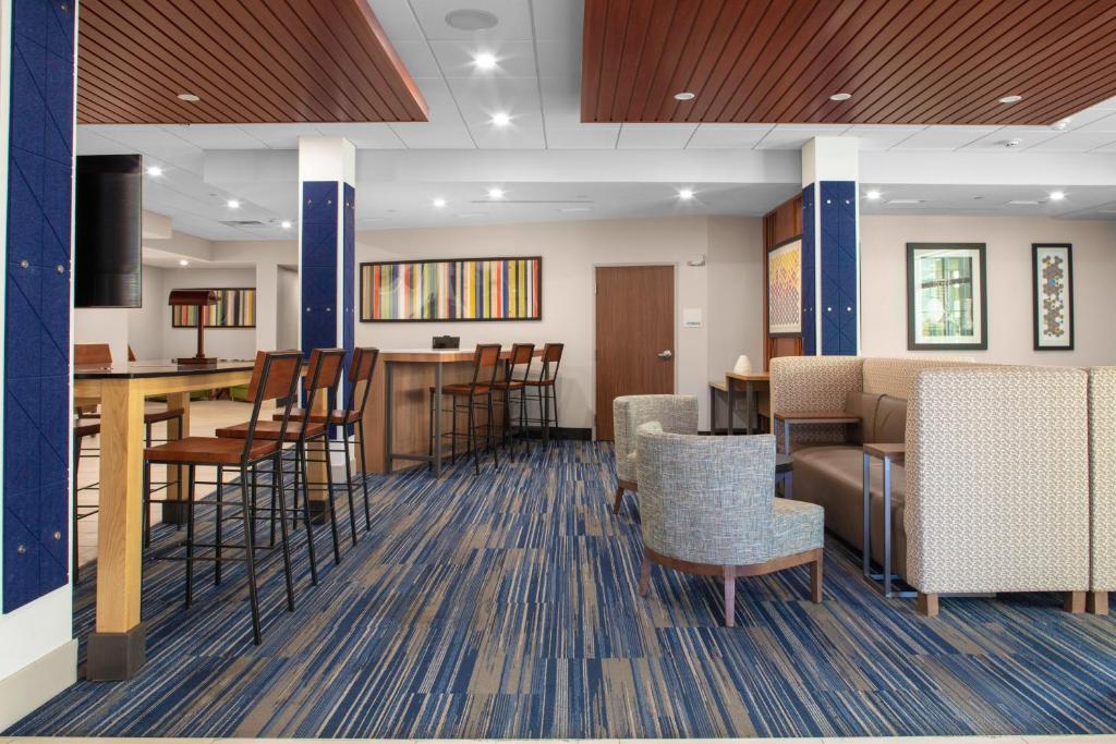 Holiday Inn Express Wells-Ogunquit-Kennebunk photo