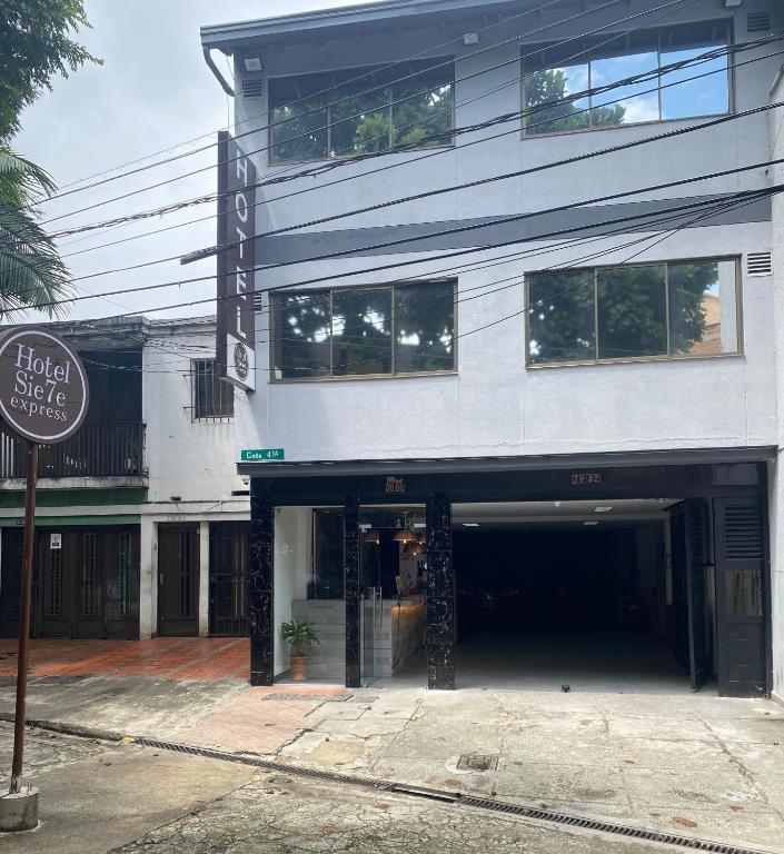 Hotel Sie7e Express — Hotel in Medellín