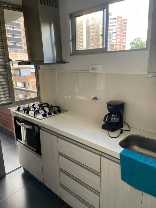 Hermoso loft con jacuzzi y balcon - 5