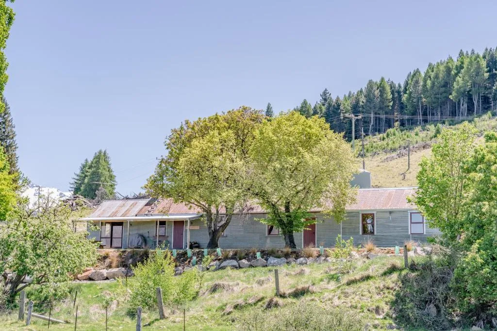 Mount Cook Station Shearers Quarters Lodge，位于特卡波湖的酒店