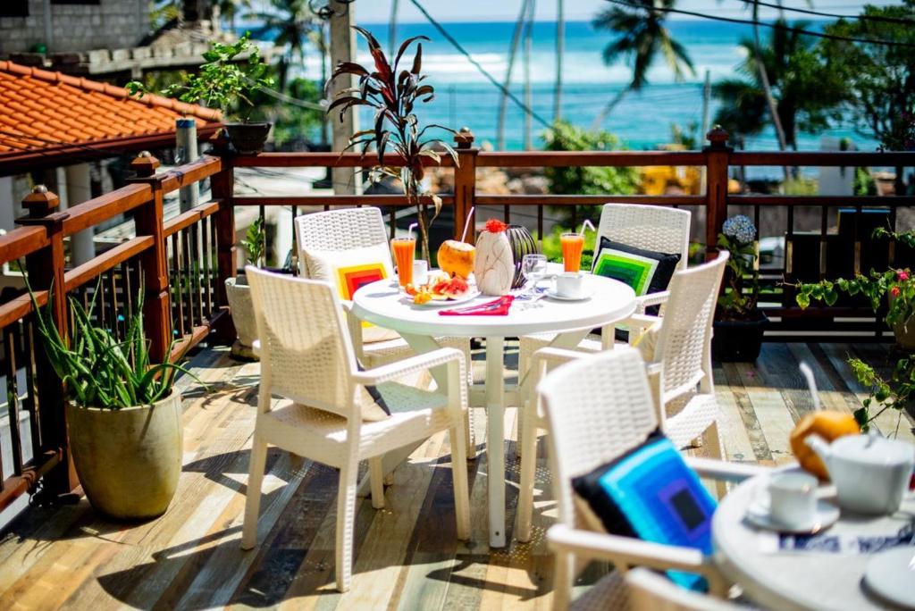 Glamour Hotel Mirissa photo
