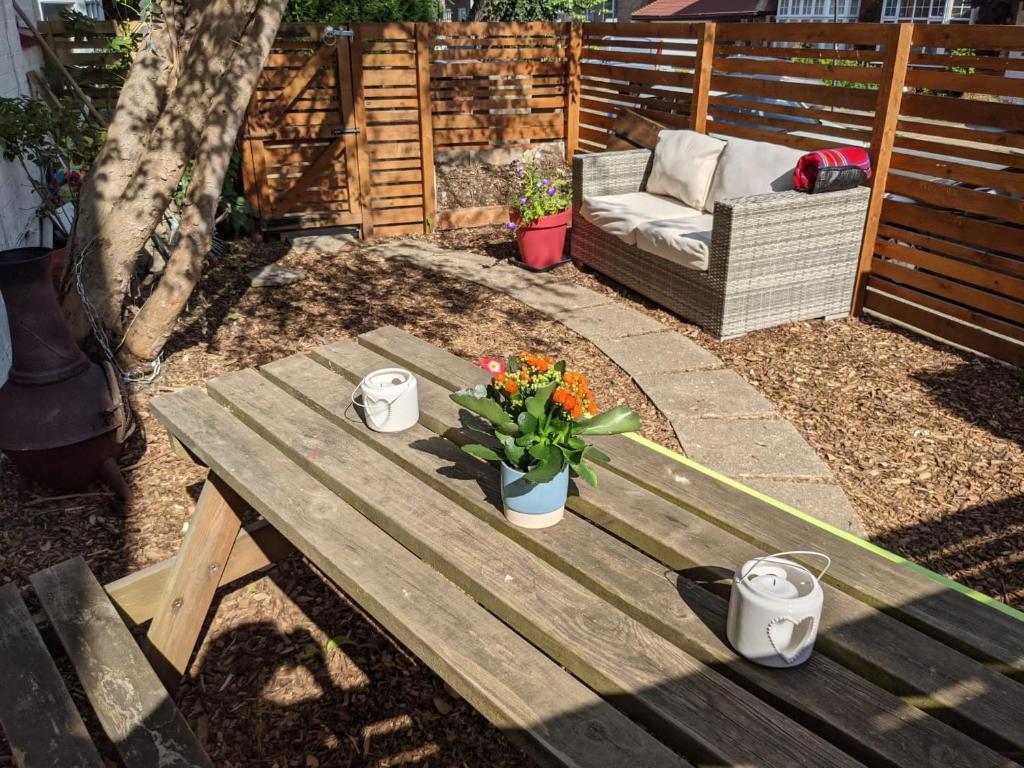 Unique Brighton Apartment & Garden photo 6