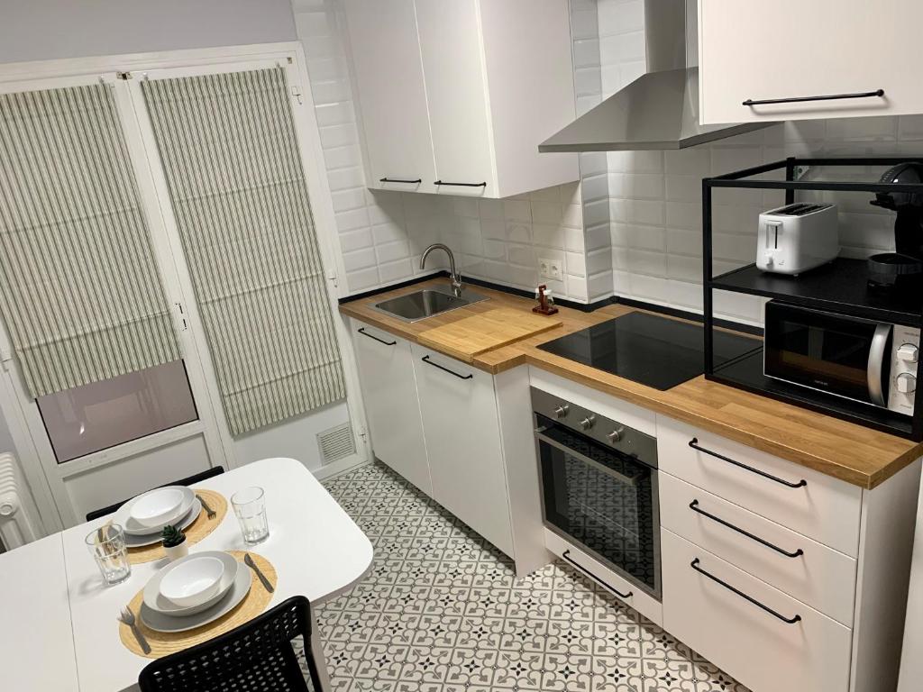 Apartamento con garaje a un paso de la playa - 4
