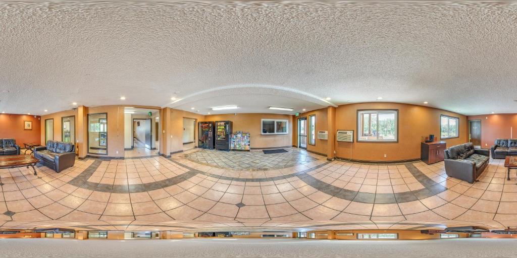 Rodeway Inn photo