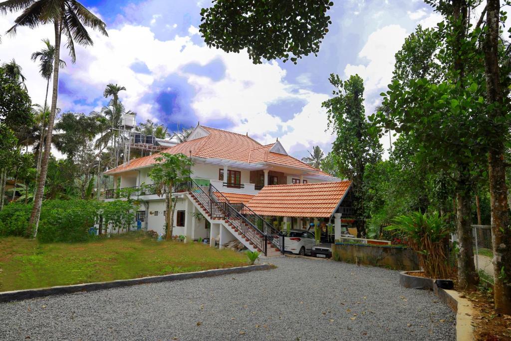 BEN COTTAGE — Hotel in Thekkady