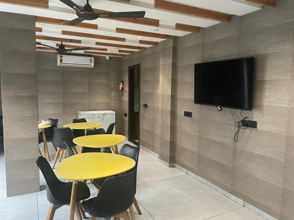 Stay10 Studio Apartments photo