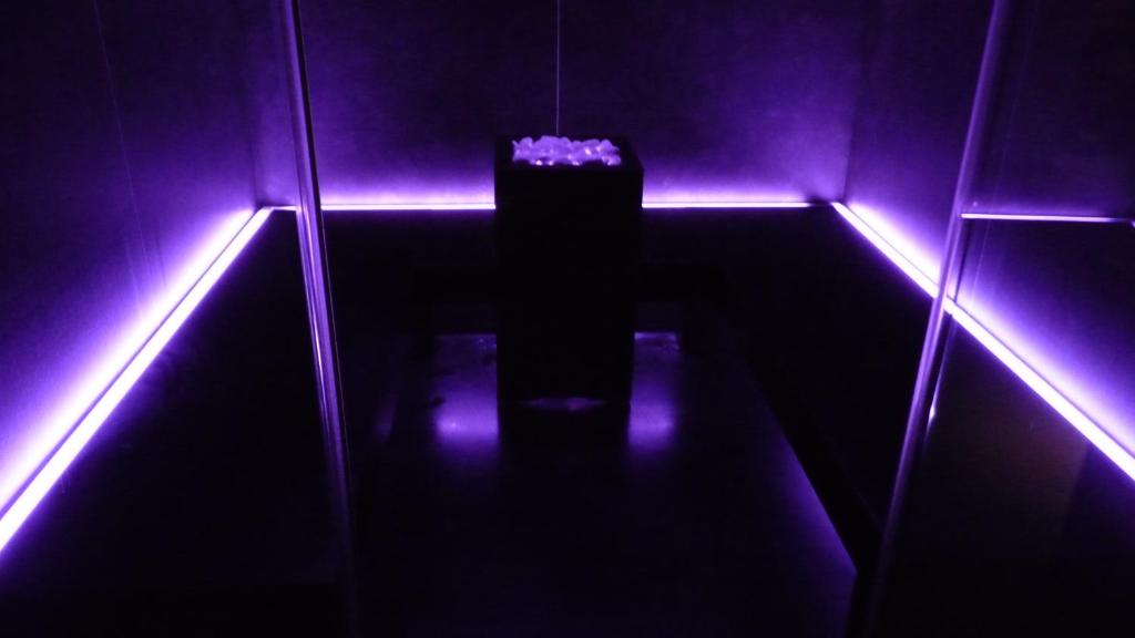 Steamroom