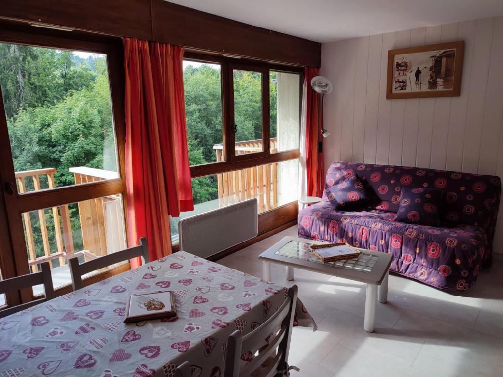 Coquet Studio de 4 personnes aux Carroz - Balcon et Wifi - 1