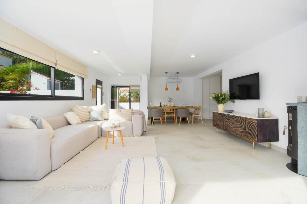 Graham Holiday Rentals - Magnolia - 2