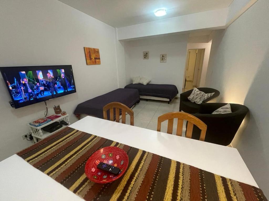 Hermoso Departamento céntrico a 50mts del mar - 1