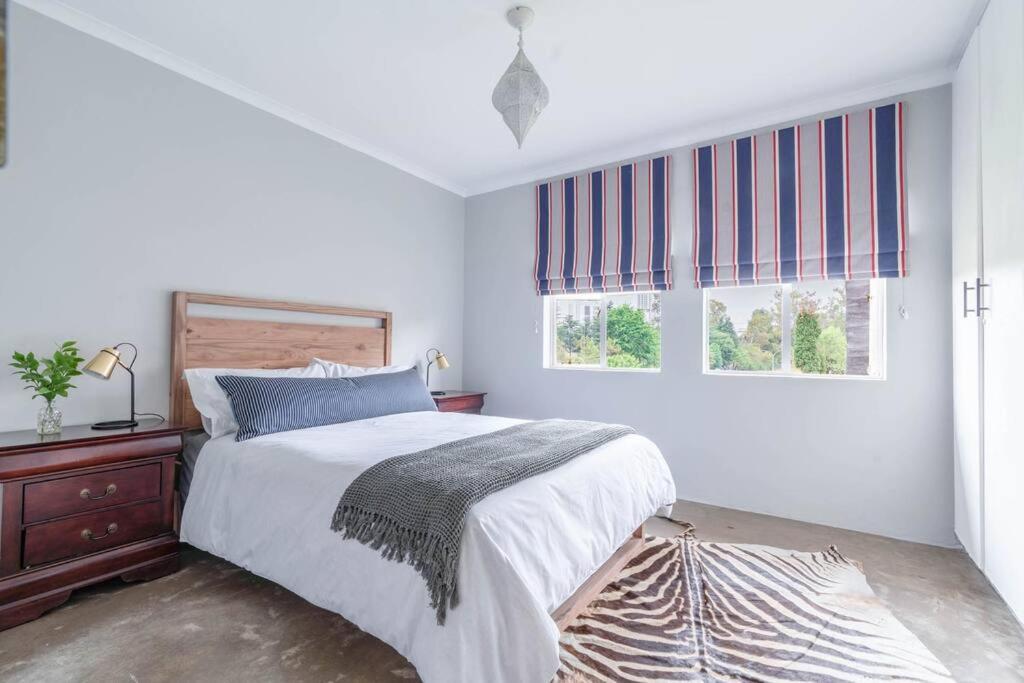 Lovely 2 bedroom unit in the heart of Melville 127 photo