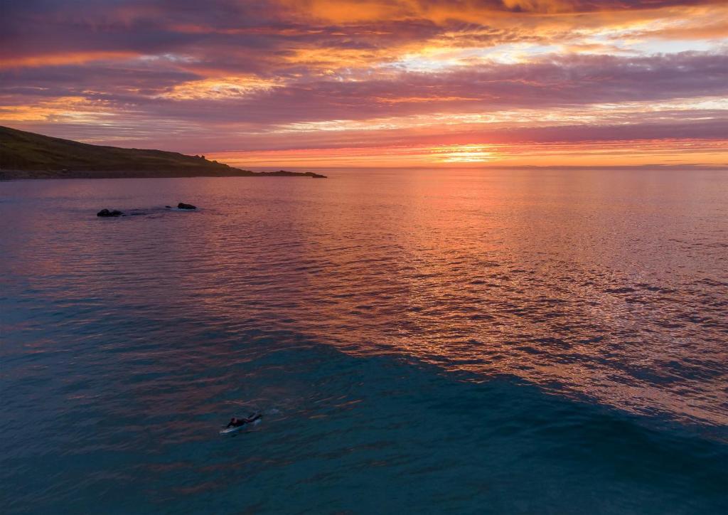 Cheerful Fisherman's Cottage, St Ives photo 5