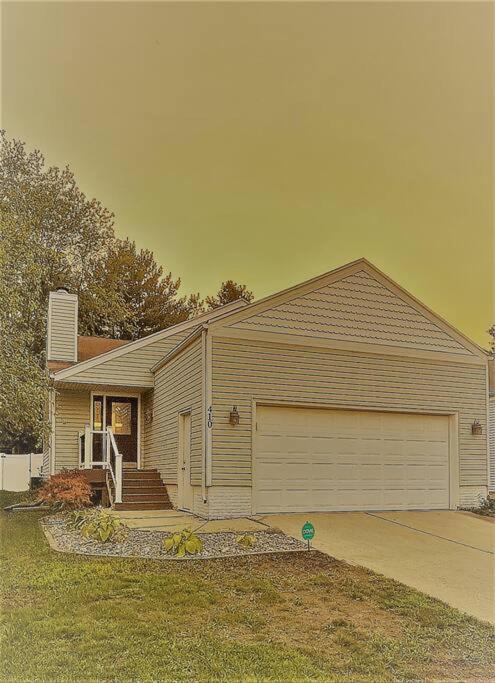 Comfortable and Spacious 3 Bedroom Home