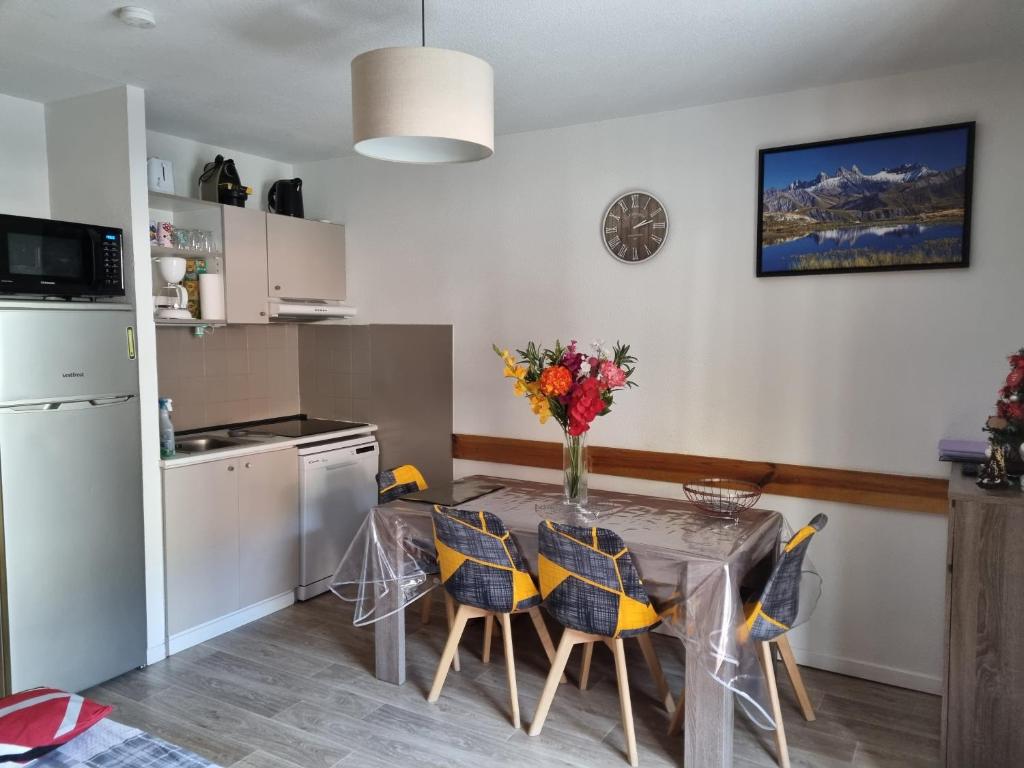 Agréable appartement de 6 pers au pieds des pistes ,wifi gratuit à Saint-Sorlin-d'Arves labelise 3 étoiles au gîte de France - 2