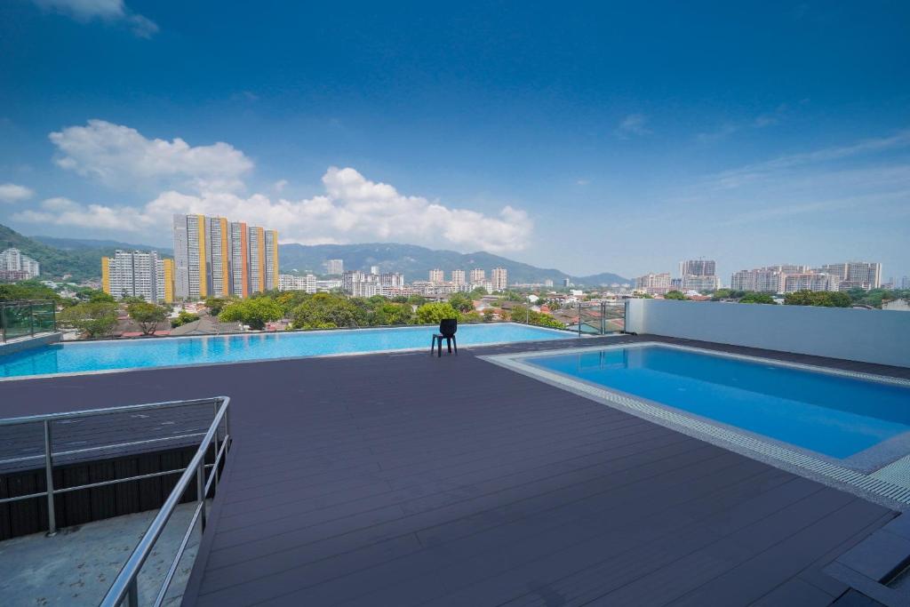 Great swimming pool