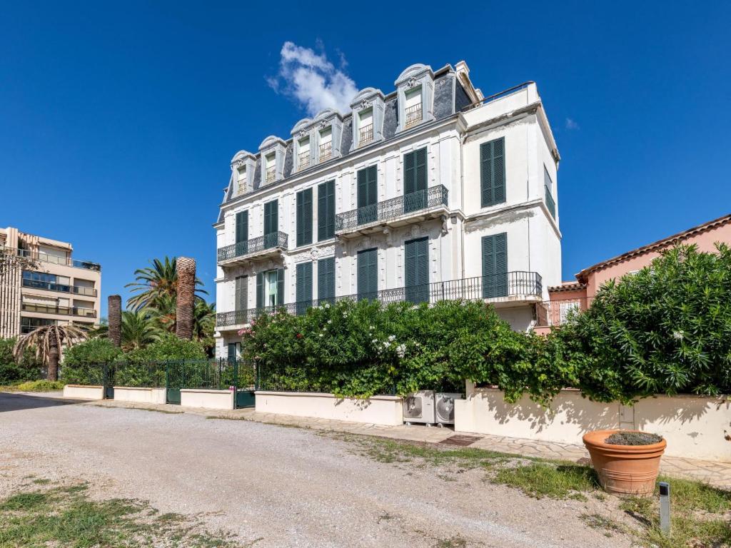 Apartment Les Araucarias by Interhome - 3