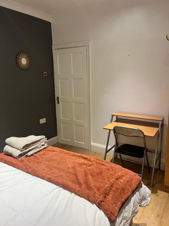 Blissful double room with free parking photo