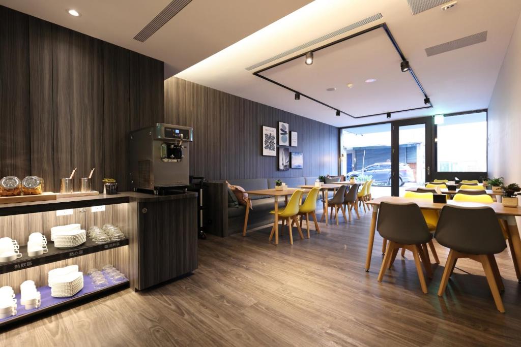 Hualien Pink Corner Hotel