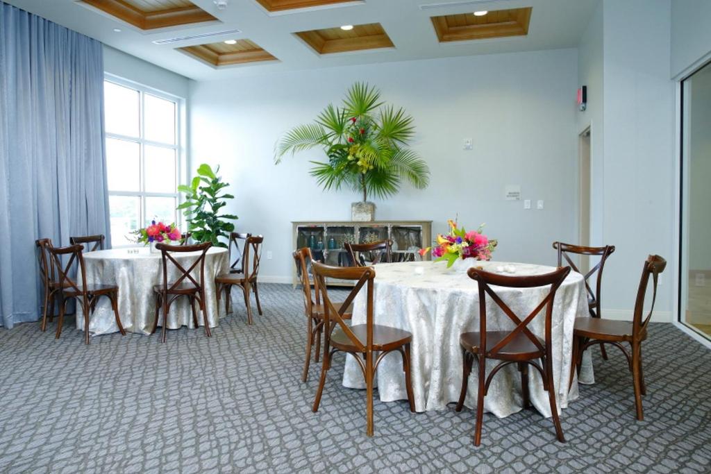 Sala de reuniões / Salões de baile
