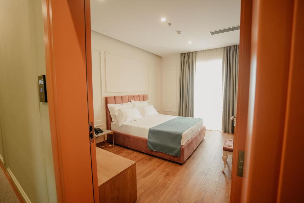 Martiness Hotel Durres — Hotel rooms in Durres, Durres