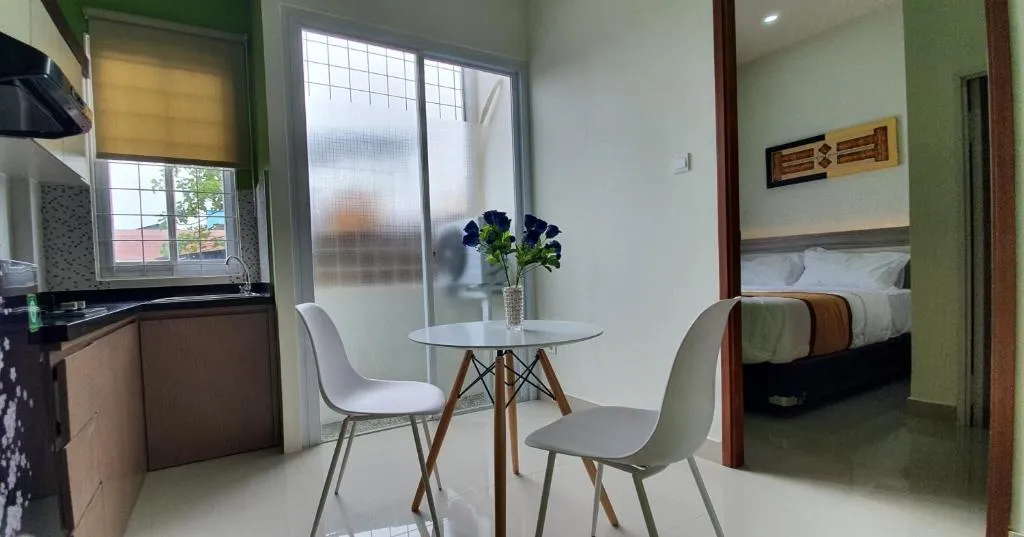 REG GUESTHOUSE, hotel in Tanjungredep
