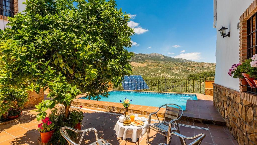 Fuente de la Gitana Rute by Ruralidays, Rute