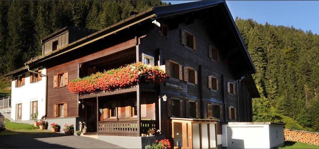 Haus Tschambräu - 5