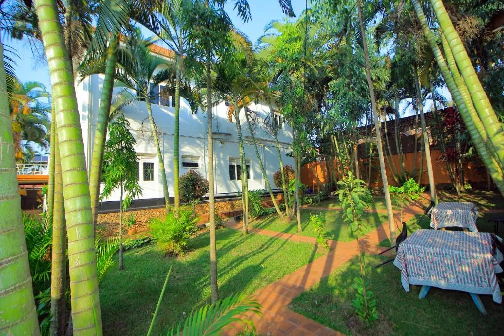 Ambassador Bridge Motel, hotel in Jinja