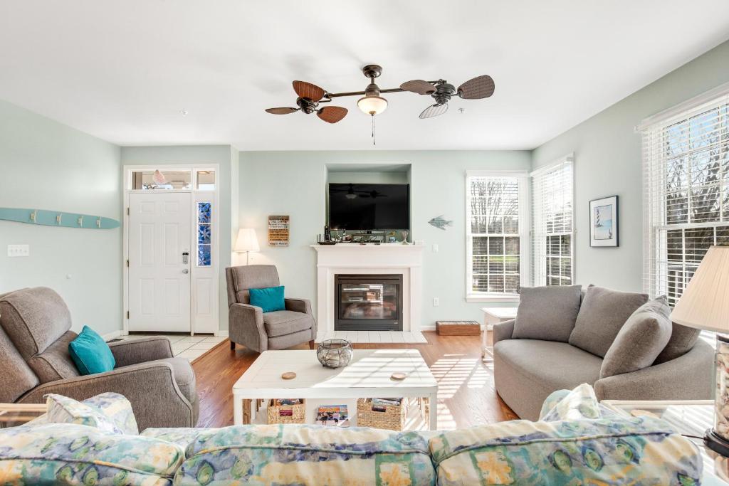 Bear Trap Dunes - 132A October Glory Ave, Ocean View