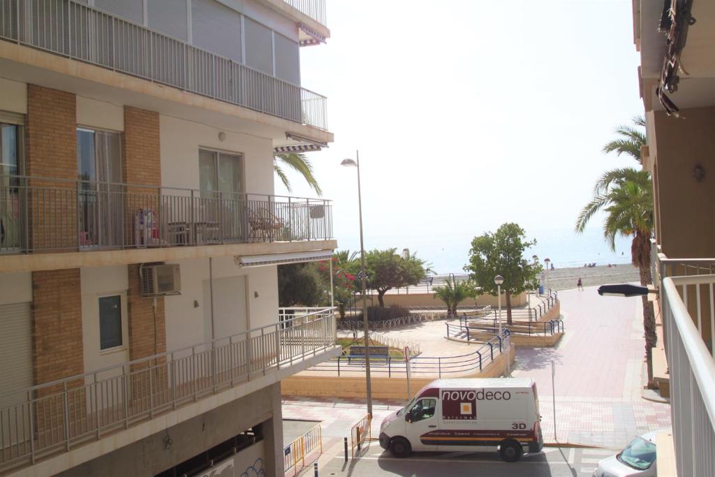 Apartamento en Santa Pola, Playa de Levante SP102 - 2