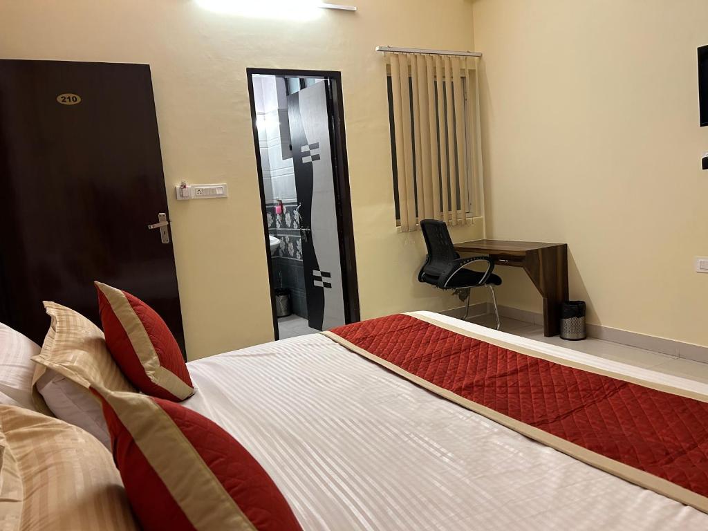 HOTEL MAHIMA PALACE photo