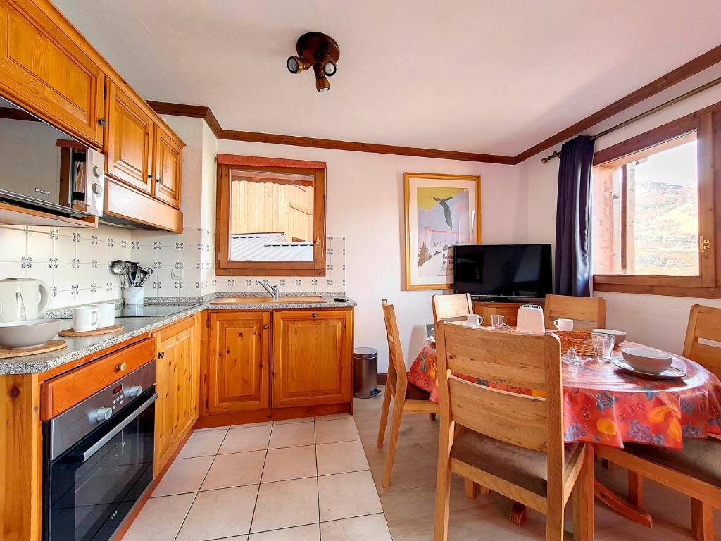 Appartement spacieux - Départ ski aux pieds - Terrasse - Parking - FR-1-344-792 - 2